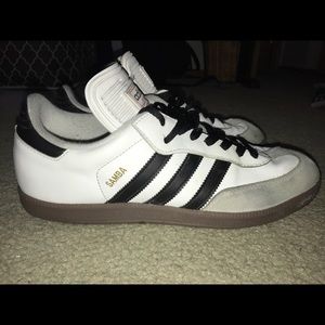 White Adidas Sambas